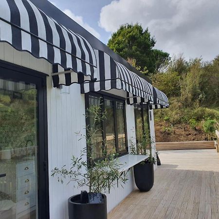 Tiny House With Greenhouse Dining Лоуэр-Хатт Экстерьер фото
