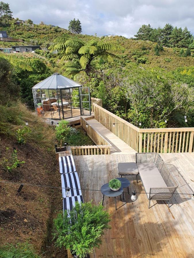 Tiny House With Greenhouse Dining Лоуэр-Хатт Экстерьер фото